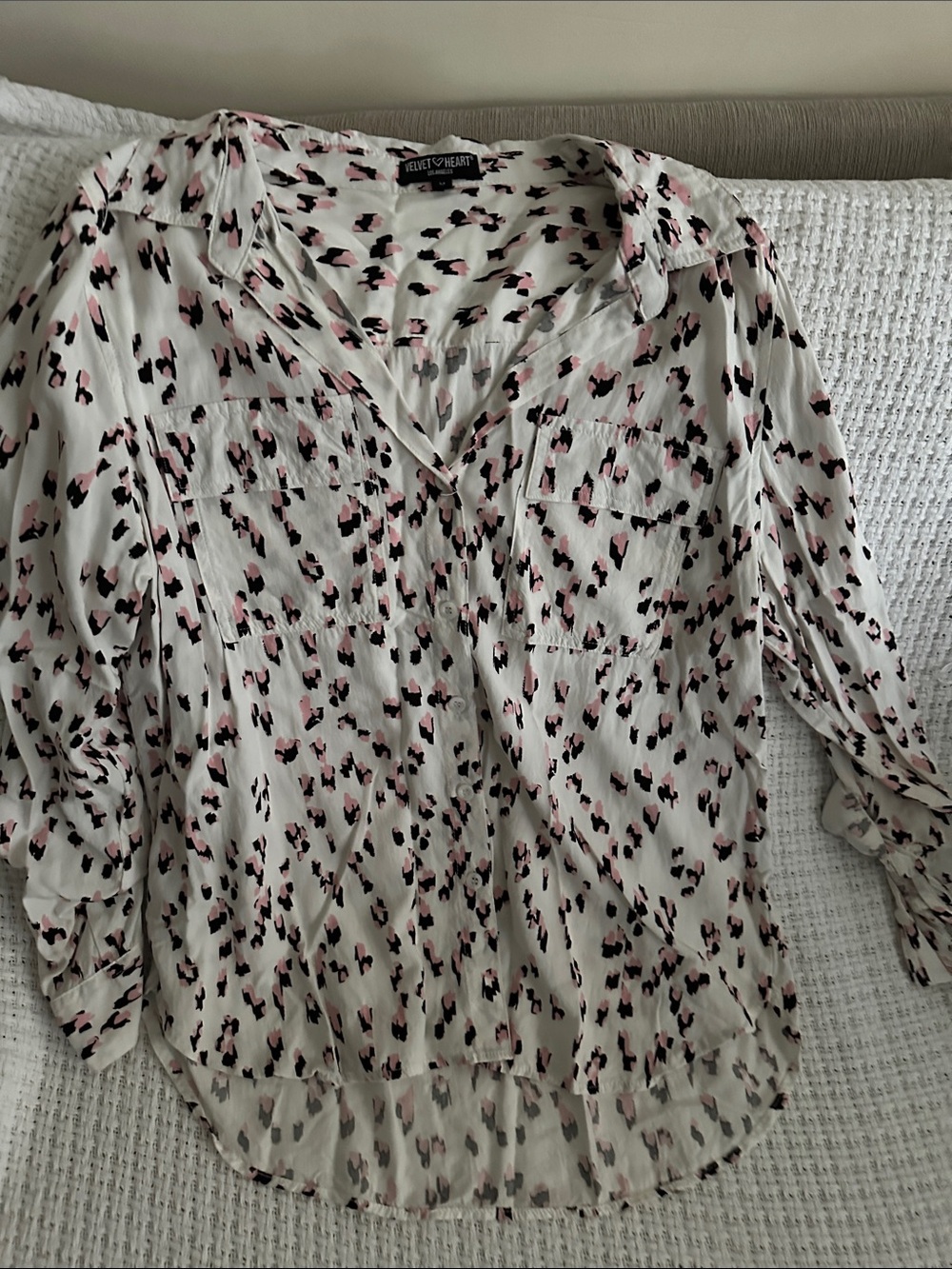 Velvet Heart Cream Blouse with Pink and Black Abstract Print M